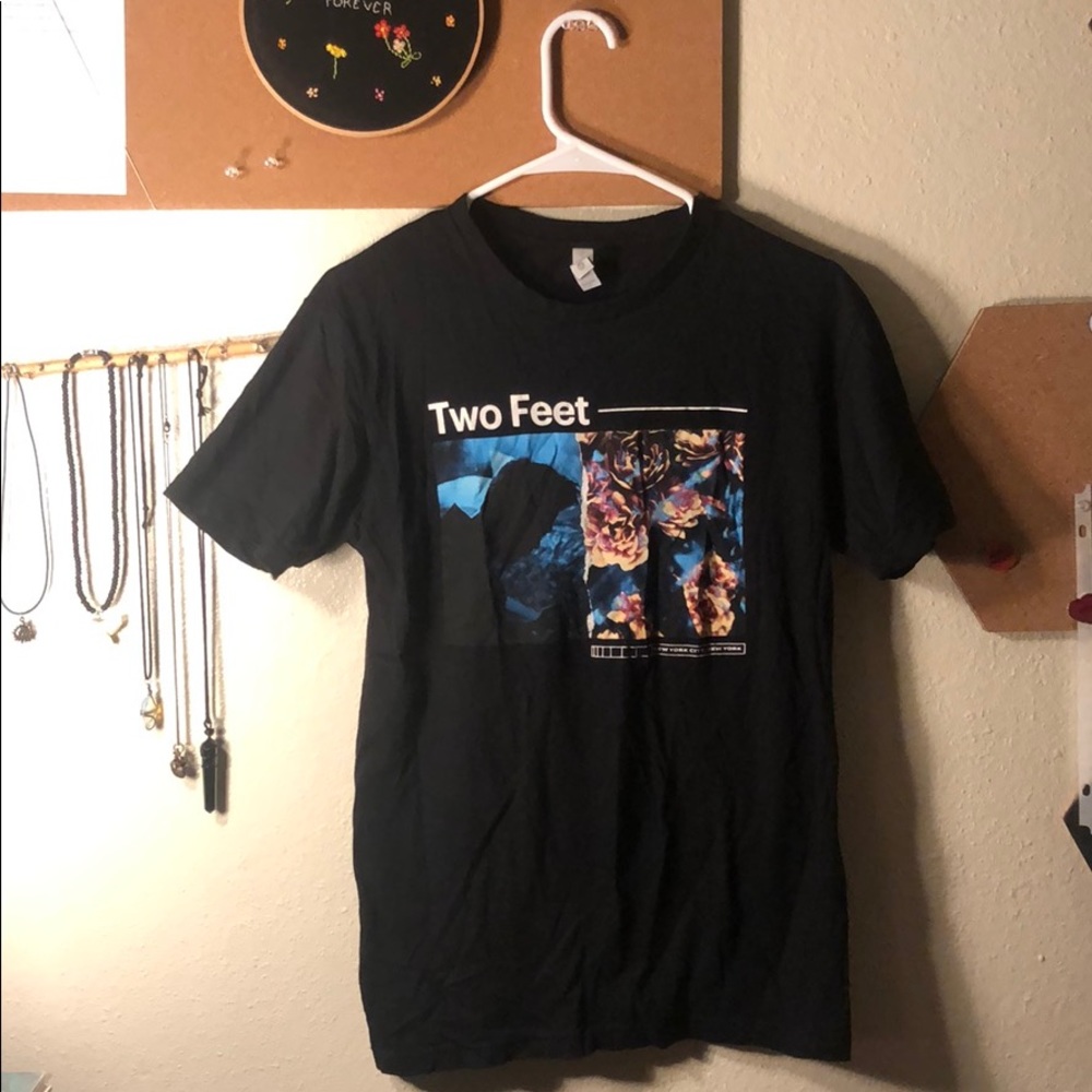Two Feet band tee